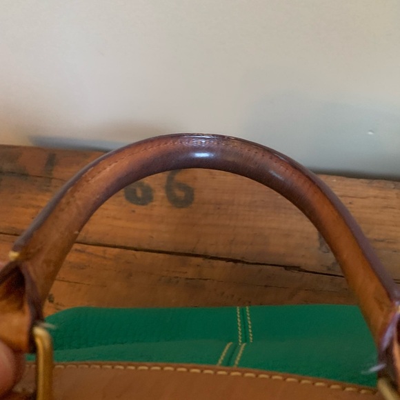 Dooney & Bourke tote bag purse pebbled leather kelly green  cherry charm - Picture 13 of 16